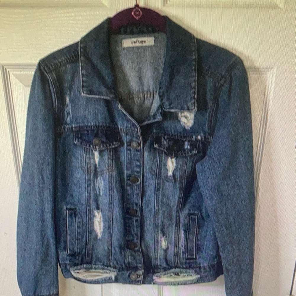Refuge Women's Distressed Blue Jean Jacket Size Medium